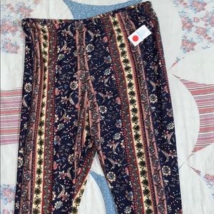 Flowery bottom pants